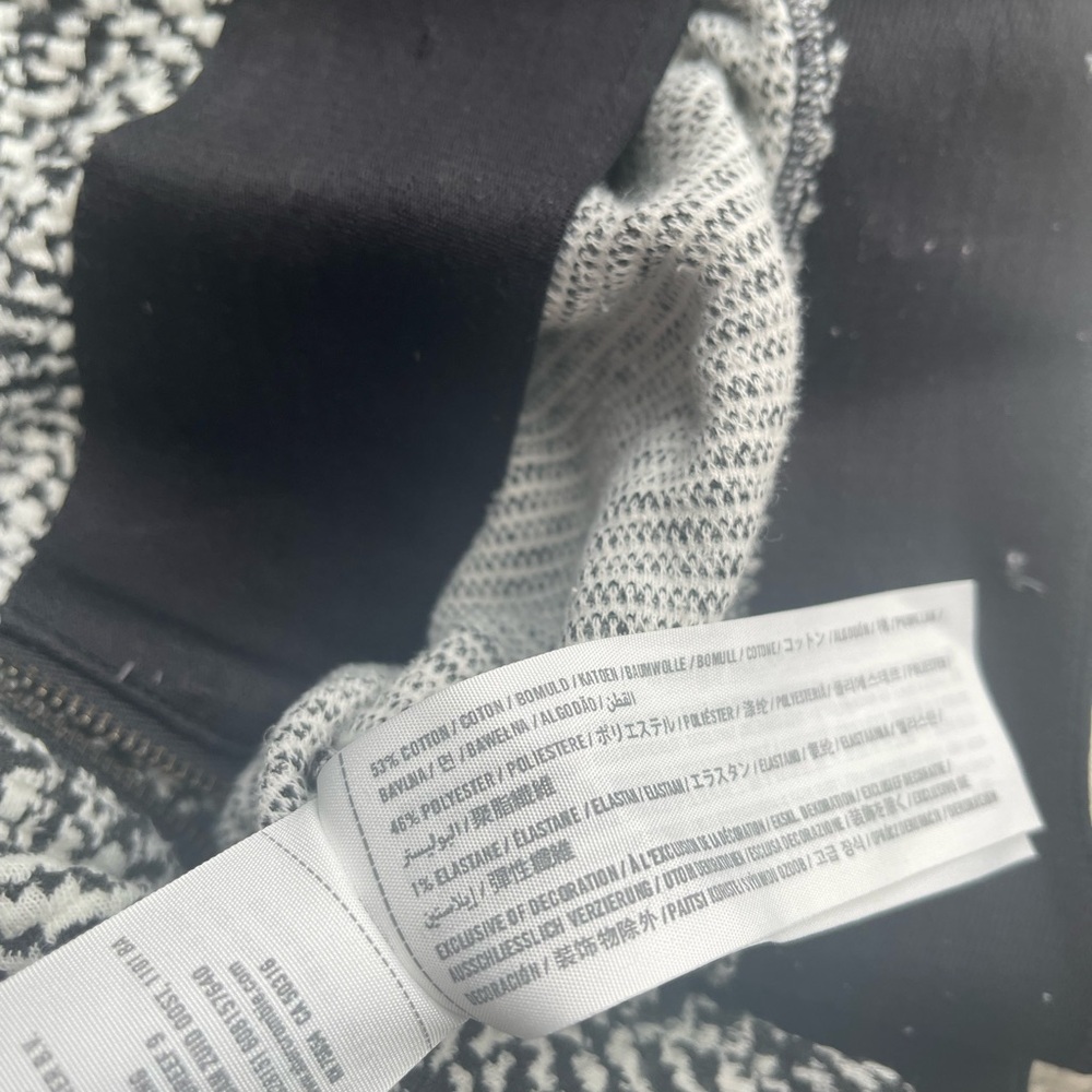 Abercrombie & Fitch Black and White Patterned Leggings - Picture 4 of 5